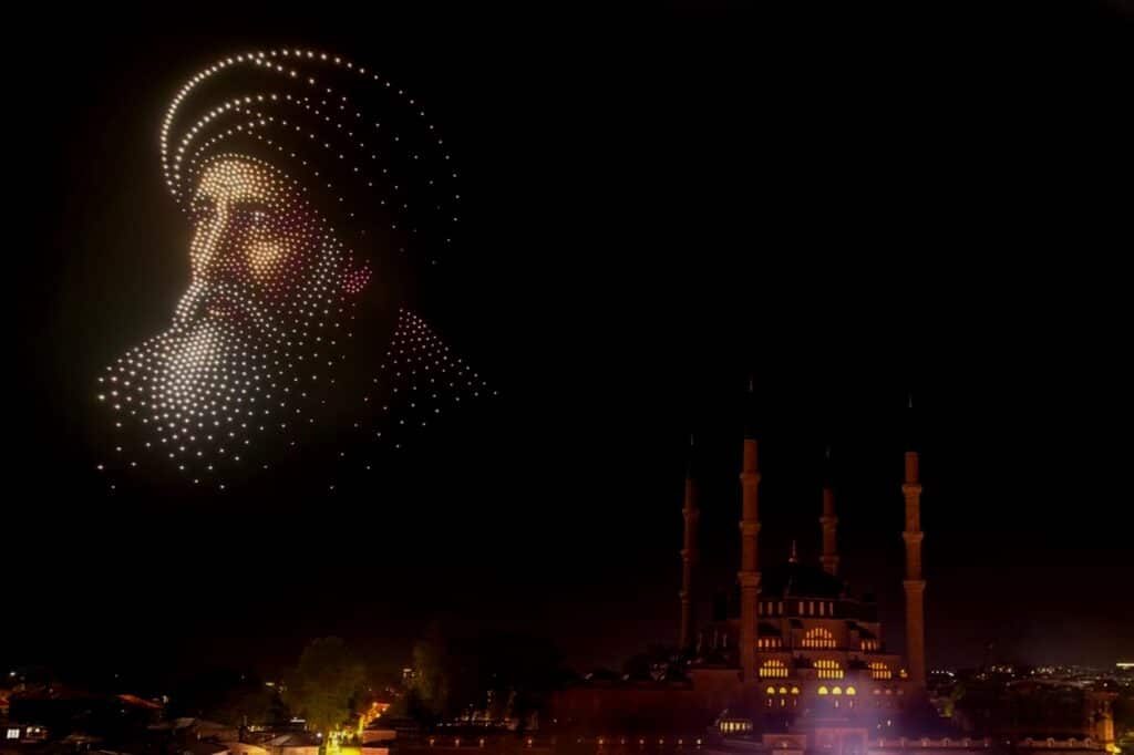 Selimiye Camii’nin üzerinde tarih temalı drone gösterisi, Edirne, 2026
