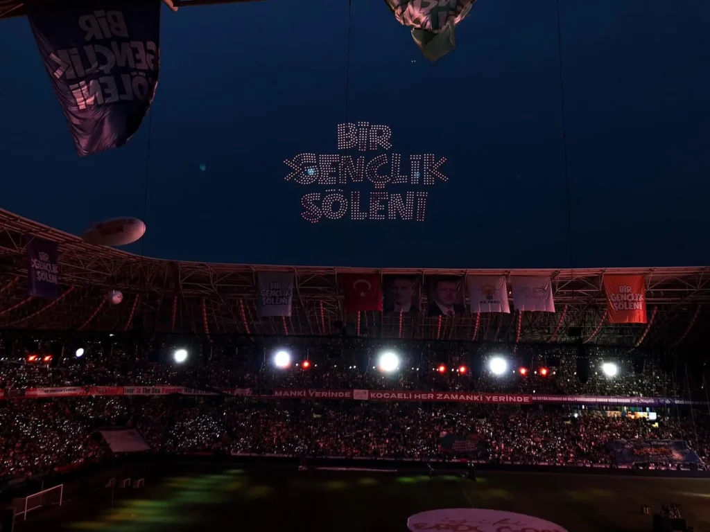 “Bir Gençlik Şöleni”nde drone gösterisi, İzmit, 2026